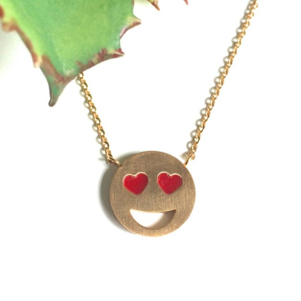 😍 Heart Eyes Emoji Necklace in Gold